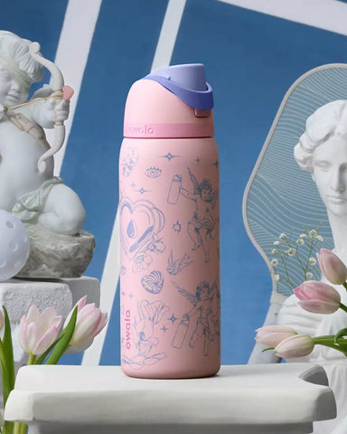 Owala 32 oz. FreeSip Stainless Steel Water Bottle Shot to the Heart