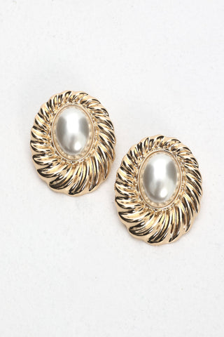 Nailah Pearl Cabochon Earrings Gold/Pearl