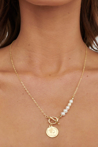 Marissa Pearl & Pendant Necklace Gold