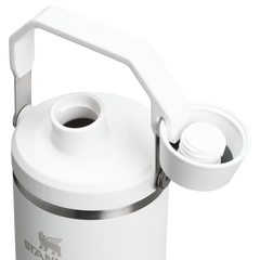 The IceFlow™ Tumbler with Fast Flow Lid