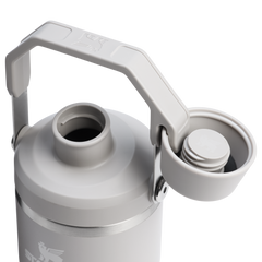 The IceFlow™ Tumbler with Fast Flow Lid