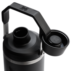 The IceFlow™ Tumbler with Fast Flow Lid