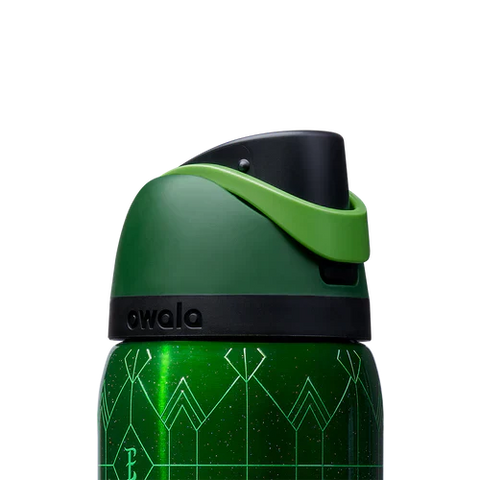 Owala Wicked 32oz FreeSip?Elphaba's Emerald Green Sparkles With Power
