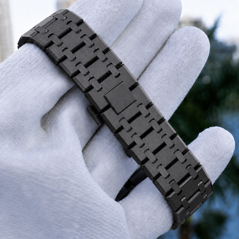 Midnight Black — Metal Strap — Lépine